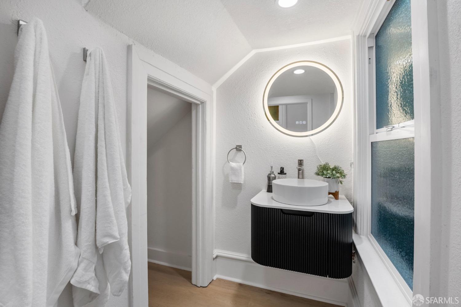 Photo #34: 426125613 Listing: Photo #34