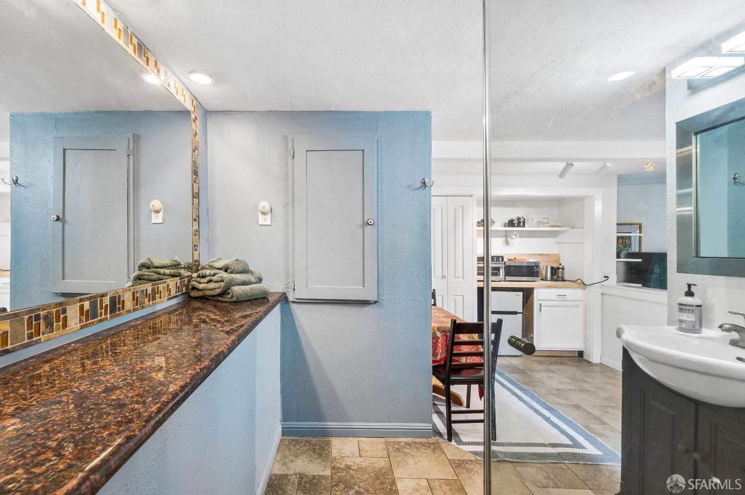 Photo #30: 426125487 Listing: Photo #30