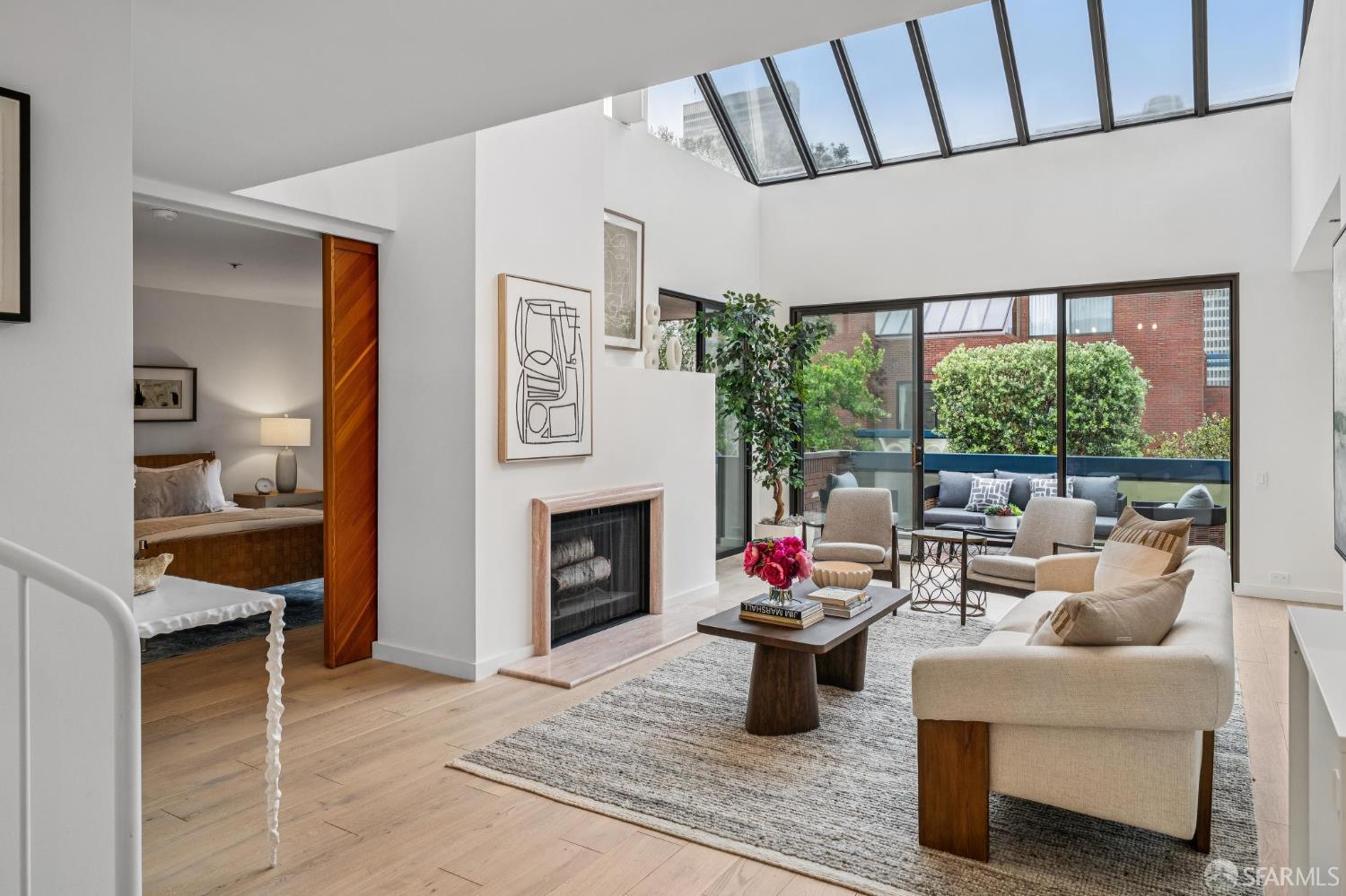 Photo #3: 426125489 Listing: Photo #3