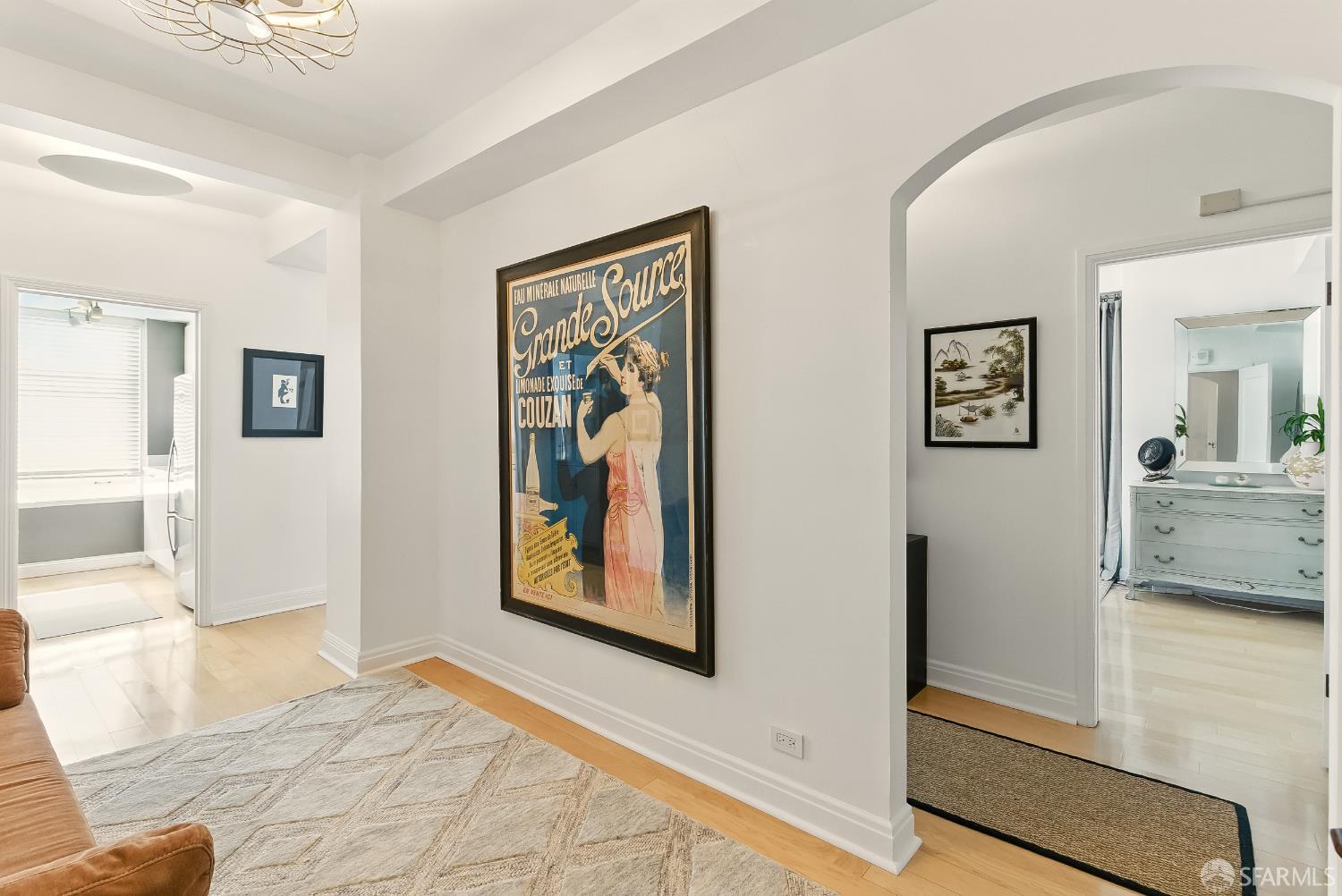 Photo #8: 426125881 Listing: Photo #8
