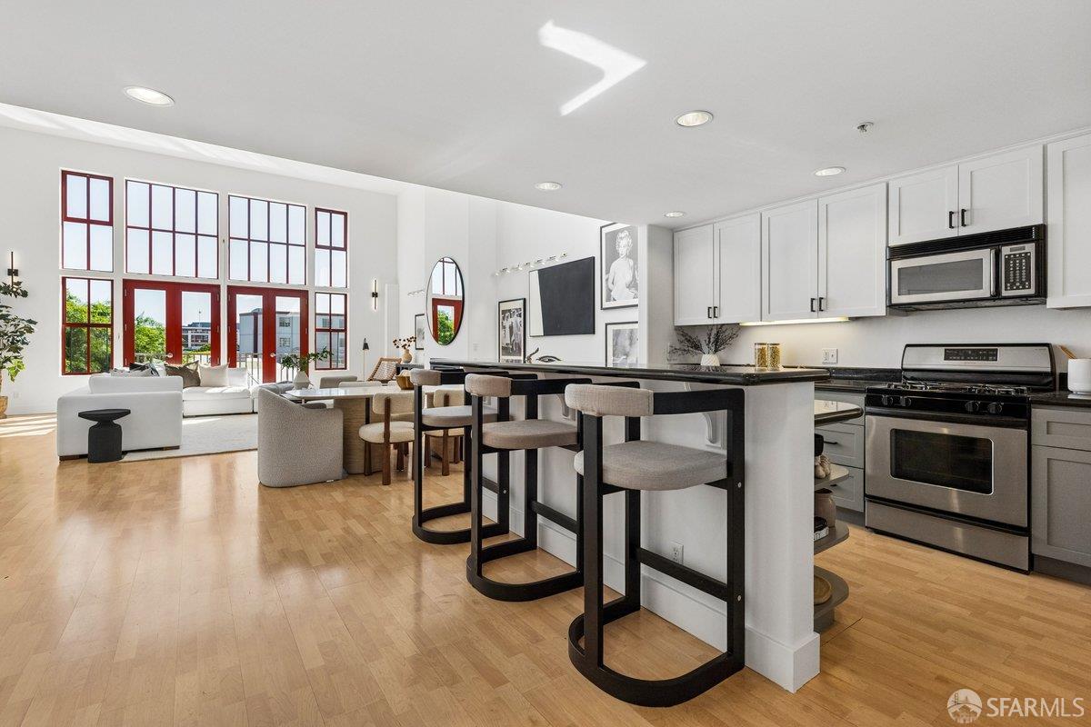 Photo #11: 426118296 Listing: Photo #11