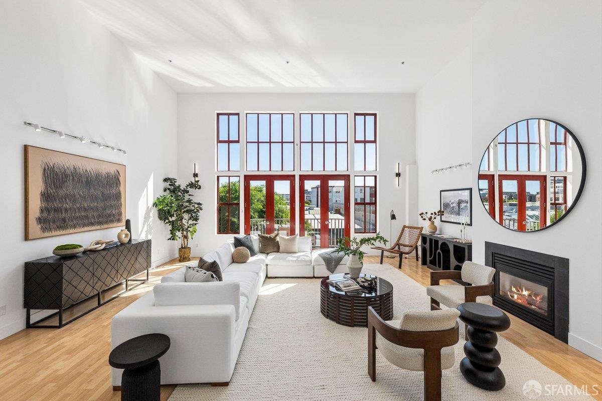 Photo #2: 426118296 Listing: Photo #2