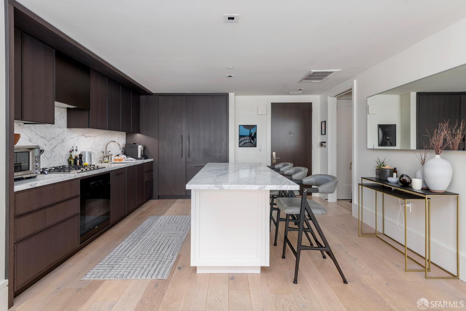 Photo #2: 426125930 Listing: Photo #2