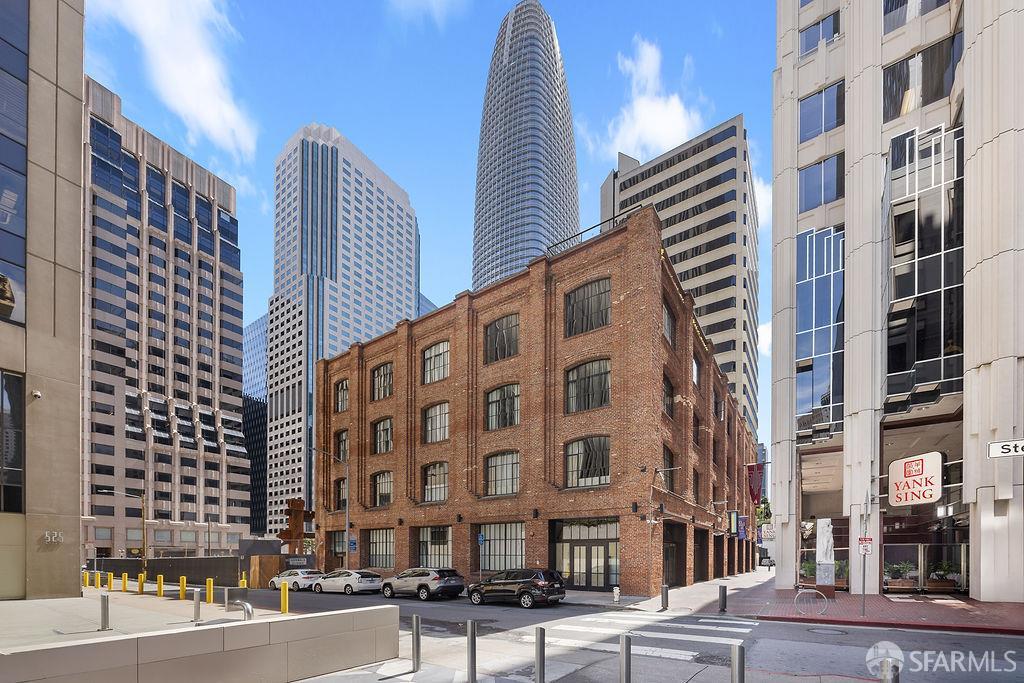 16 Jessie Street # 309