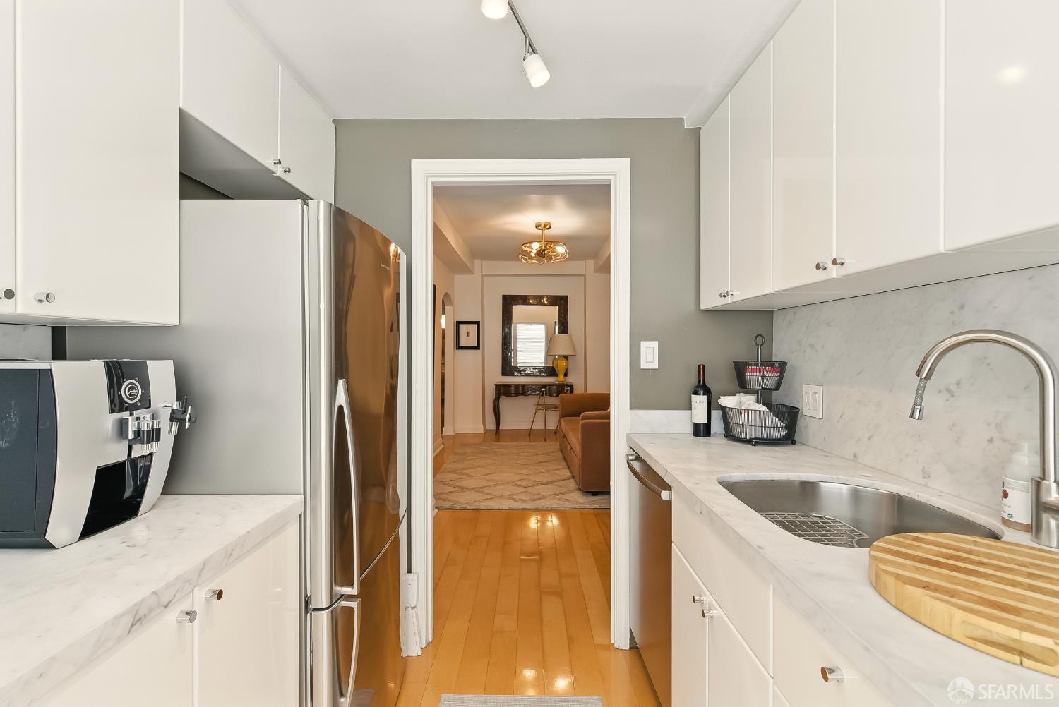 Photo #13: 426125881 Listing: Photo #13