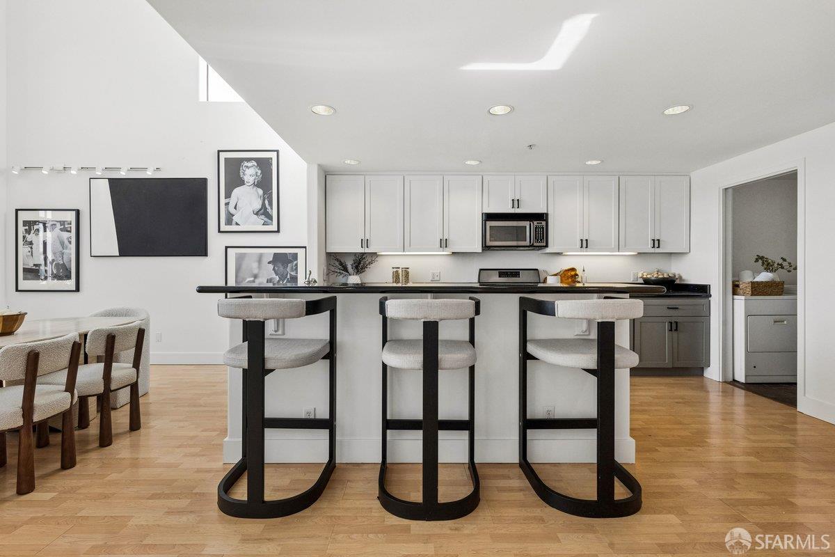 Photo #12: 426118296 Listing: Photo #12