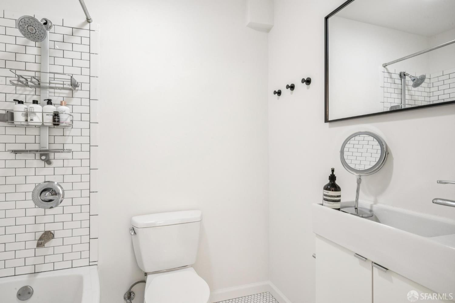 830 Alabama, San Francisco, CA, 94110