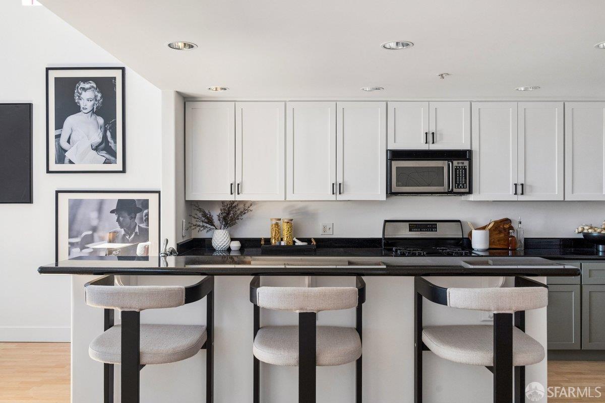 Photo #14: 426118296 Listing: Photo #14