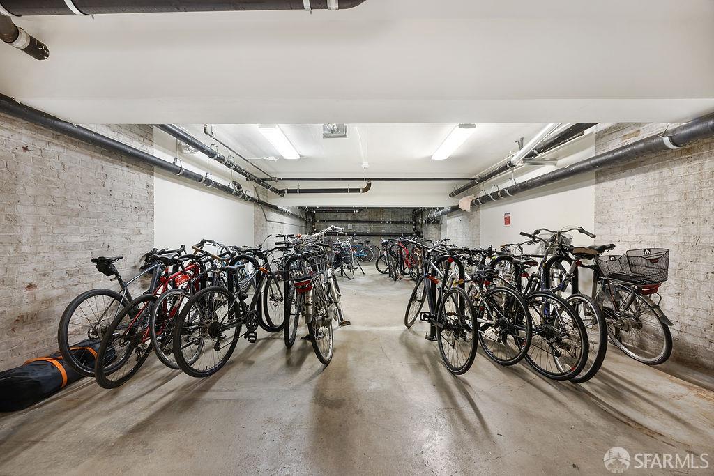 Photo #12: 426123175 Listing: Photo #12