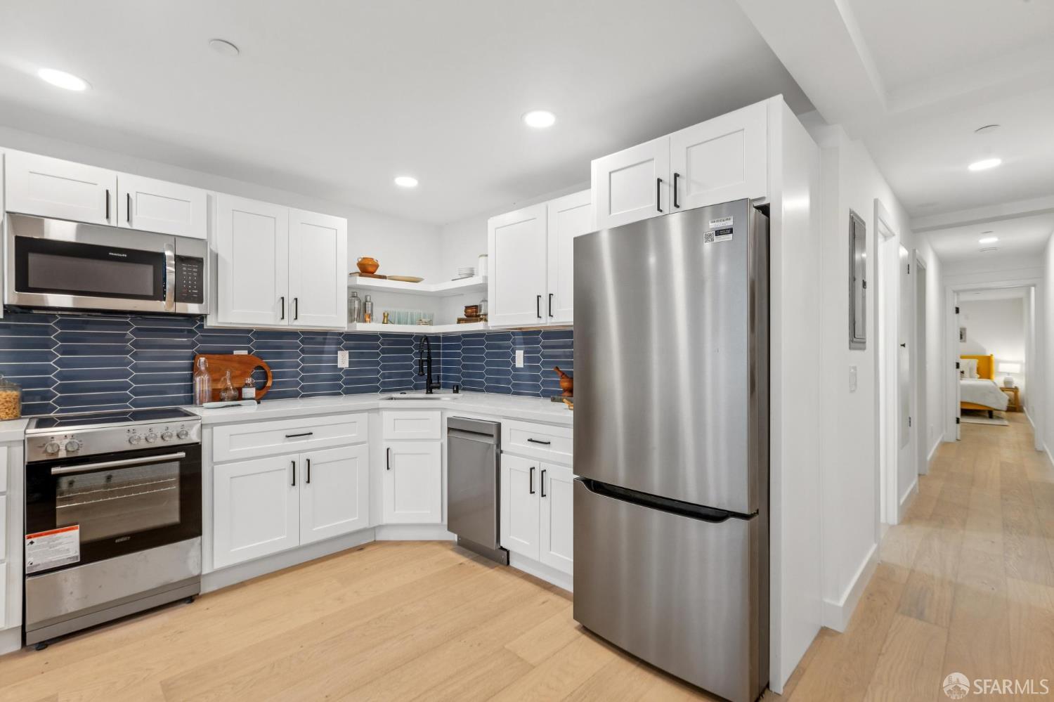 Photo #6: 426126297 Listing: Photo #6