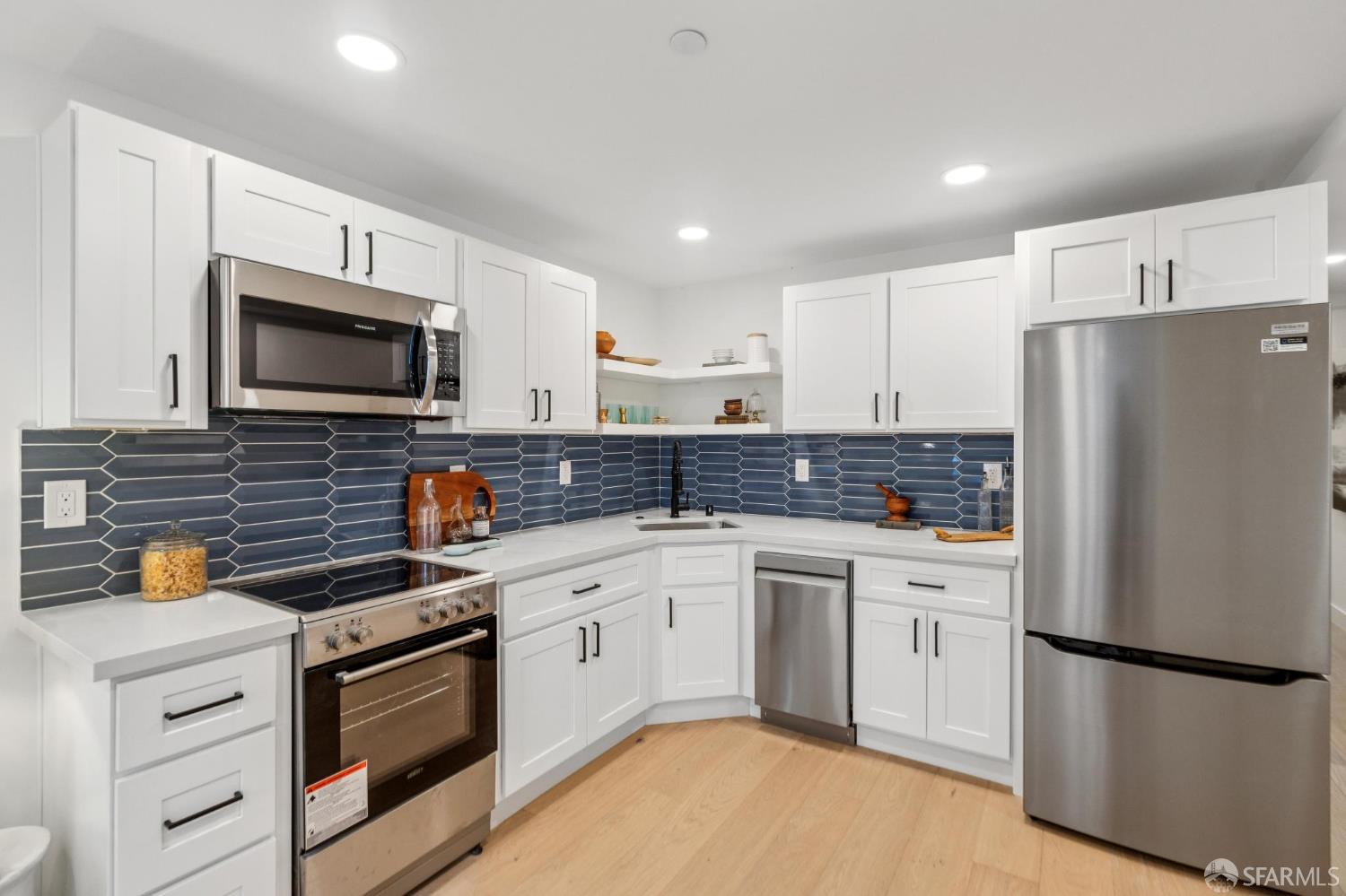 Photo #7: 426126297 Listing: Photo #7