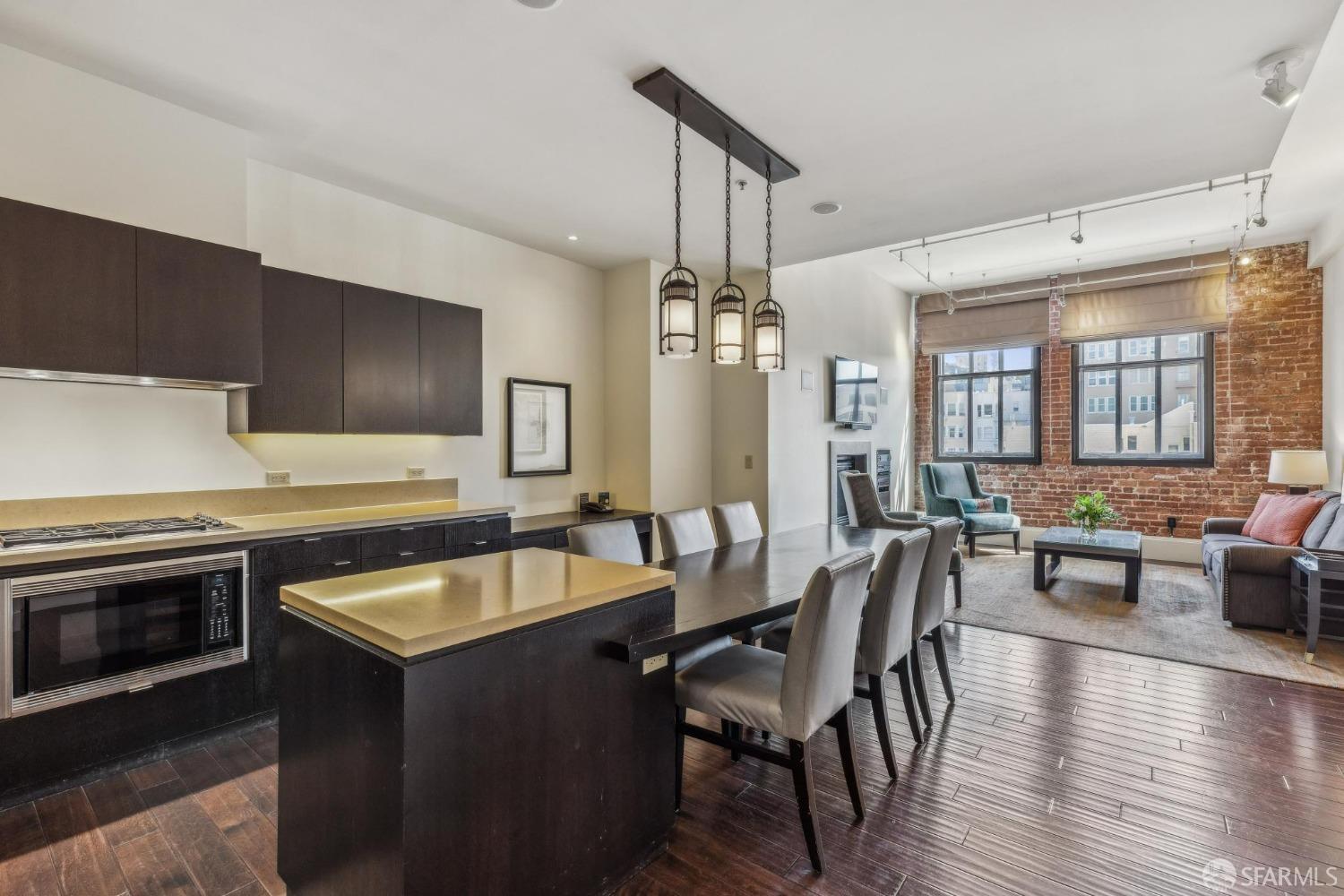 Photo #6: 426126397 Listing: Photo #6