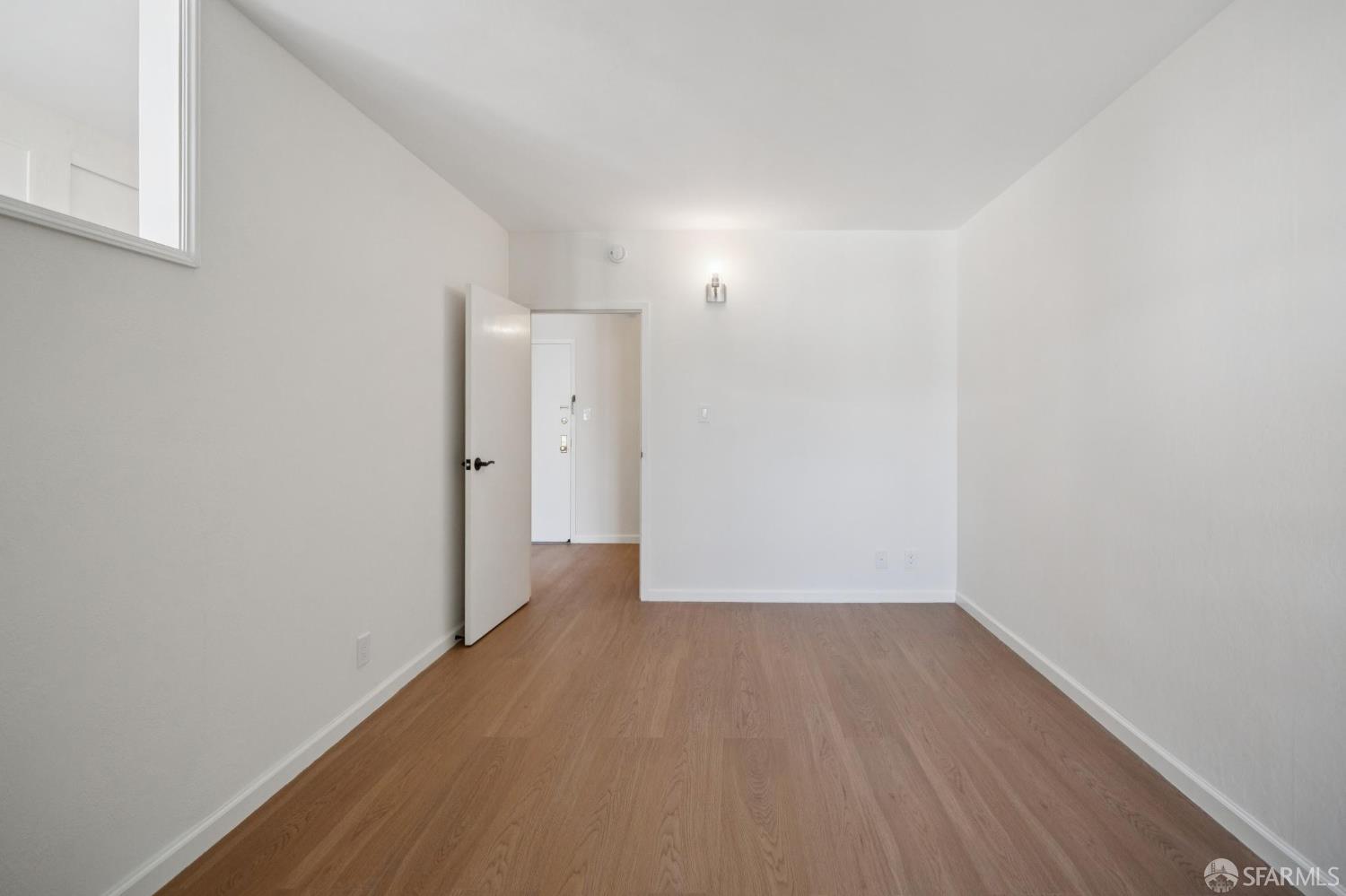 Photo #15: 426126497 Listing: Photo #15