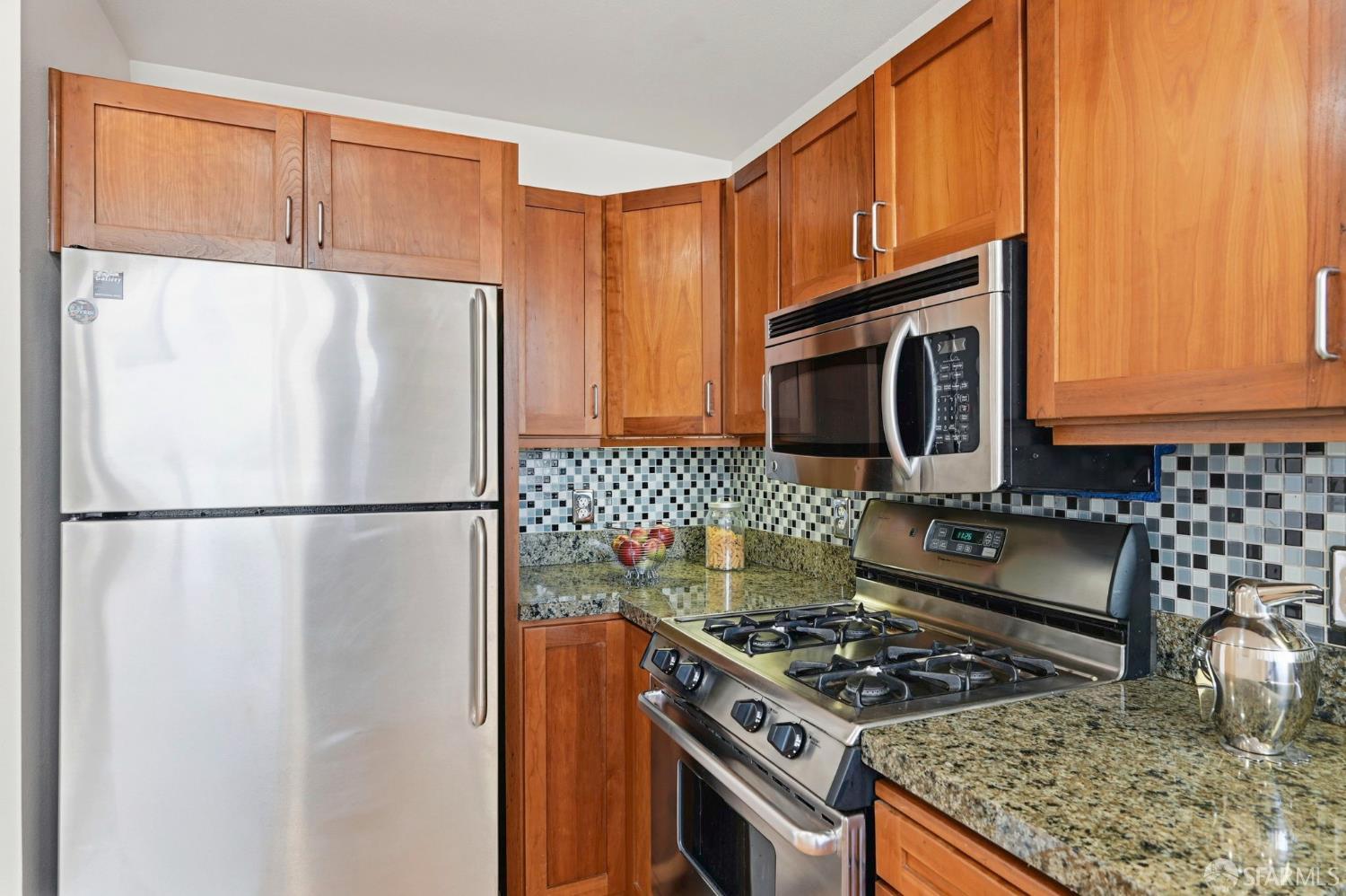 Photo #4: 426126206 Listing: Photo #4