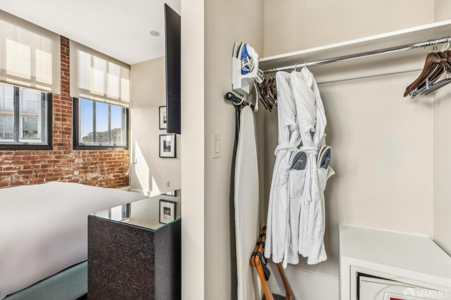 Photo #12: 426126397 Listing: Photo #12