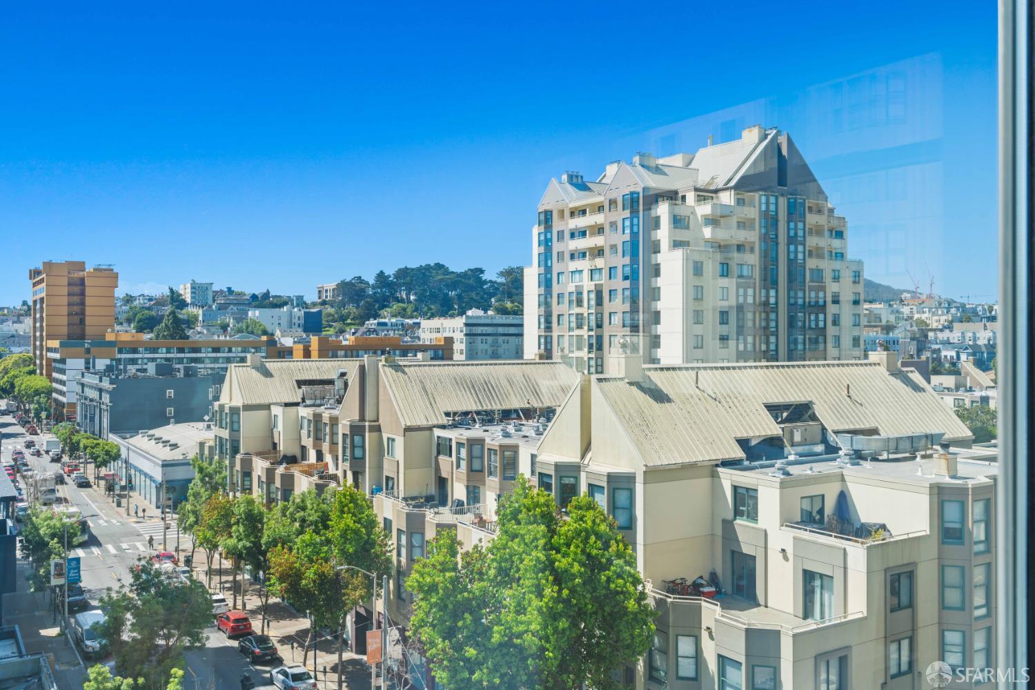 Photo #7: 426116902 Listing: Photo #7