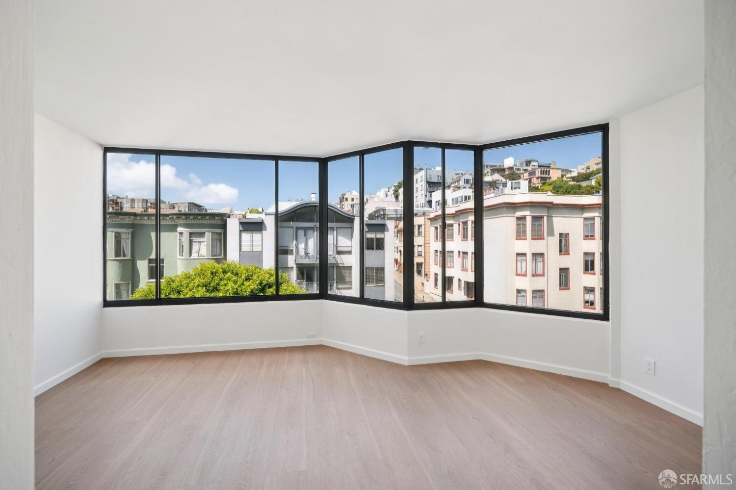 Photo #2: 426126497 Listing: Photo #2