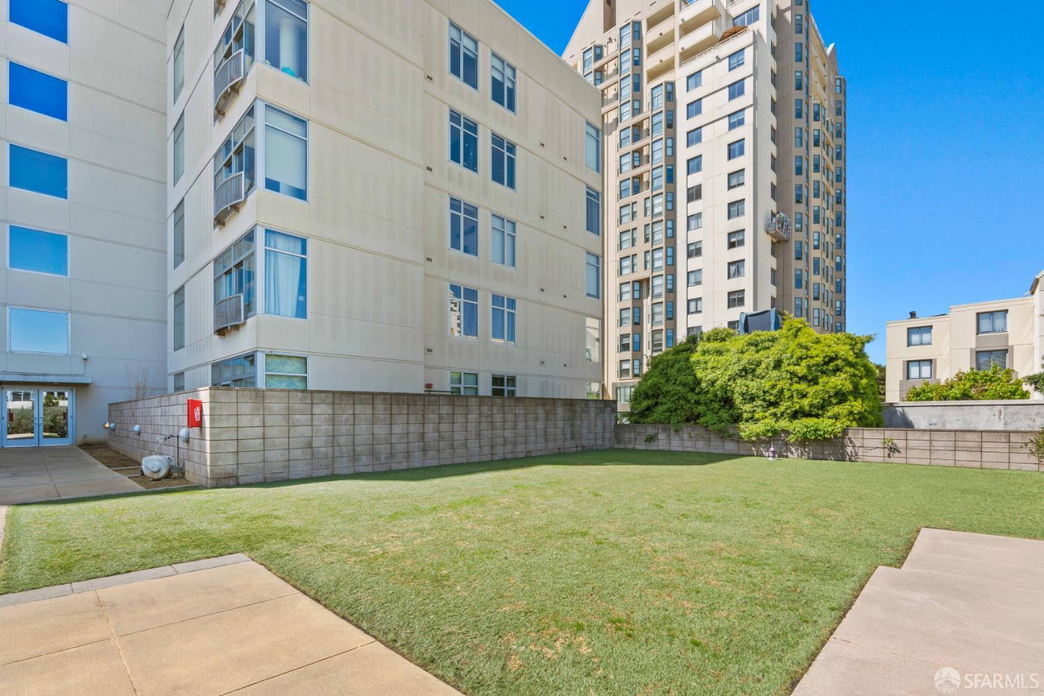 Photo #33: 426116902 Listing: Photo #33