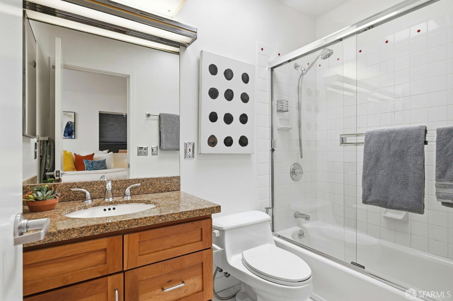 Photo #21: 426126206 Listing: Photo #21