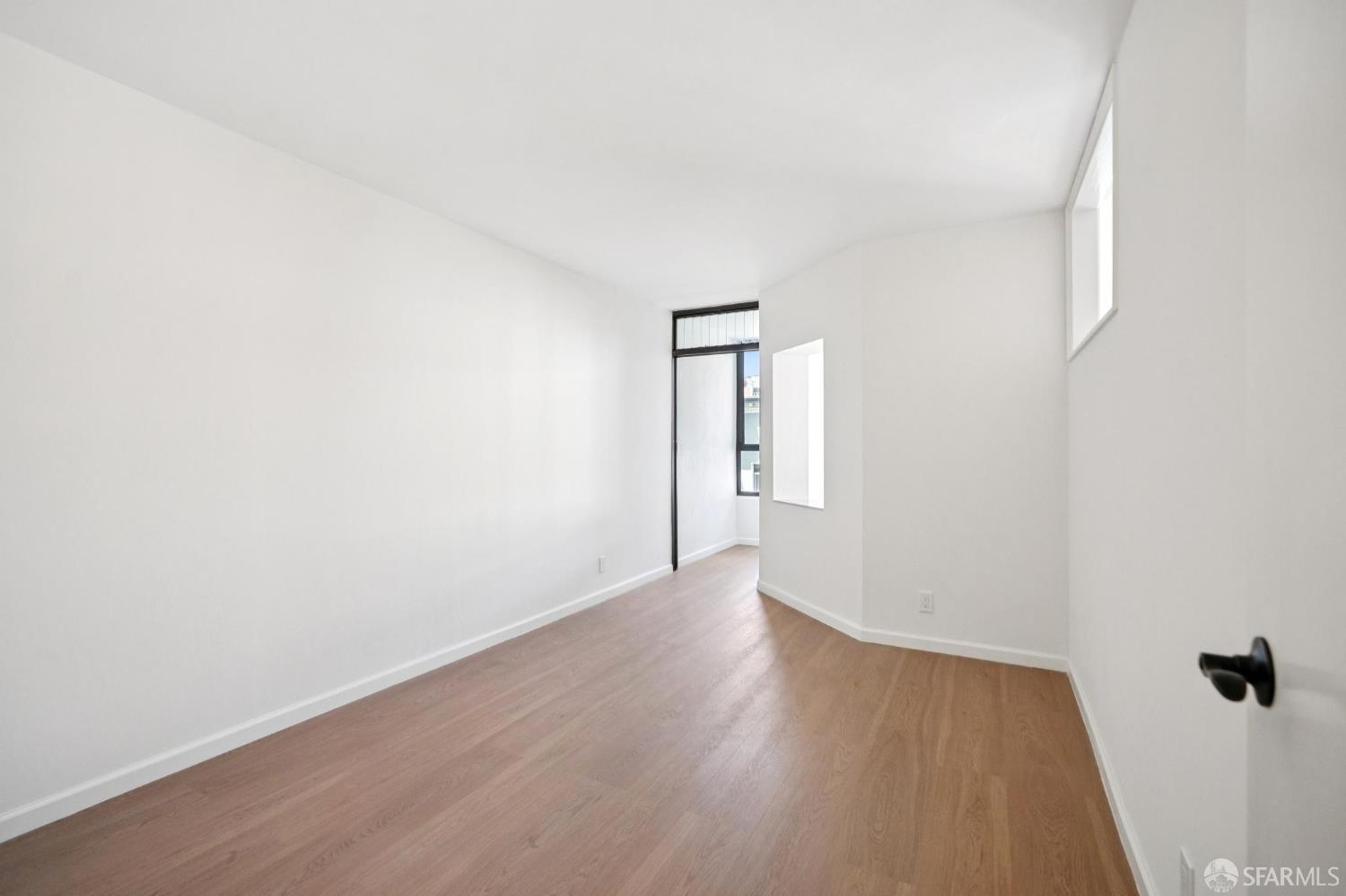 Photo #13: 426126497 Listing: Photo #13