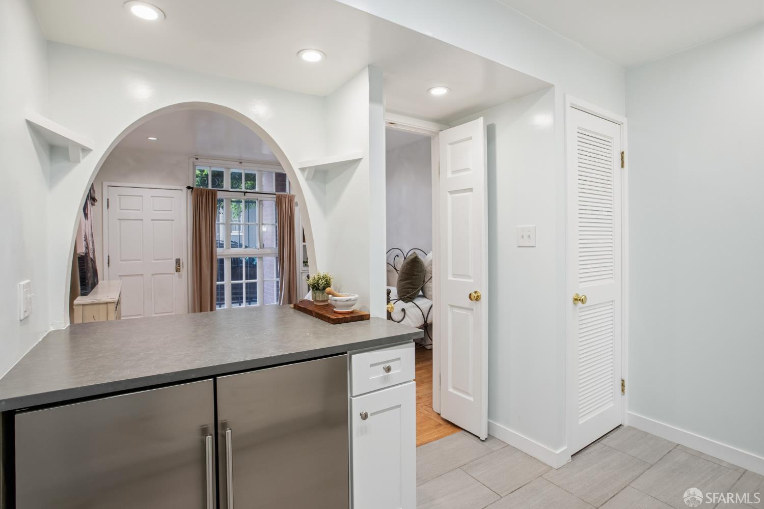 Photo #9: 426126362 Listing: Photo #9