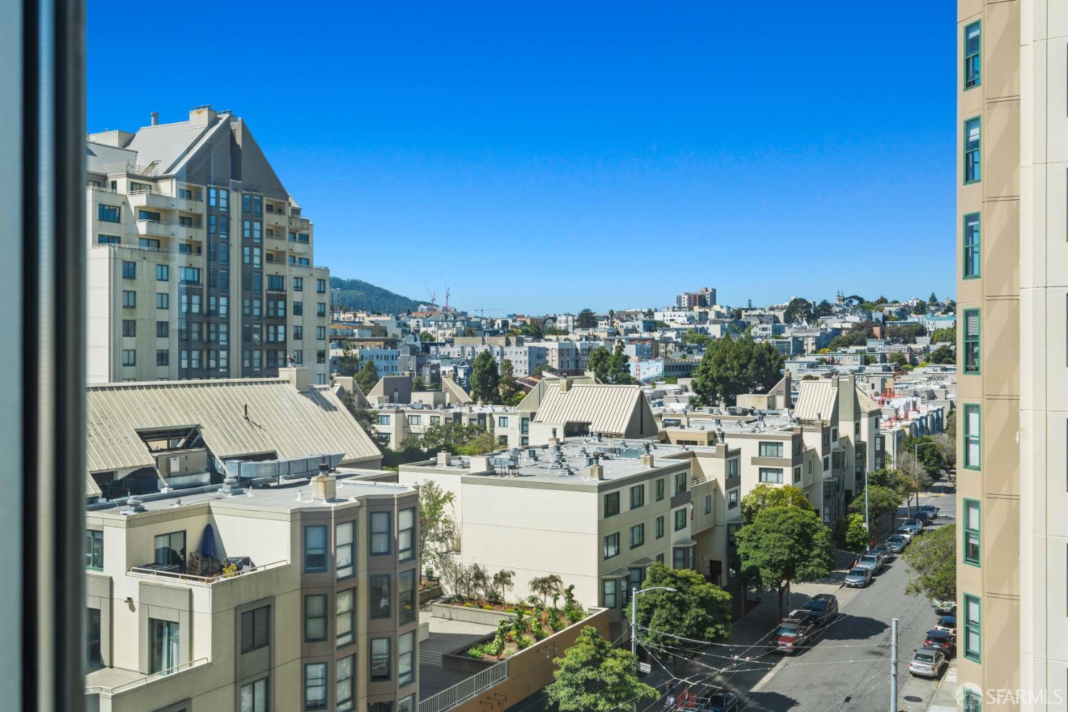 Photo #8: 426116902 Listing: Photo #8