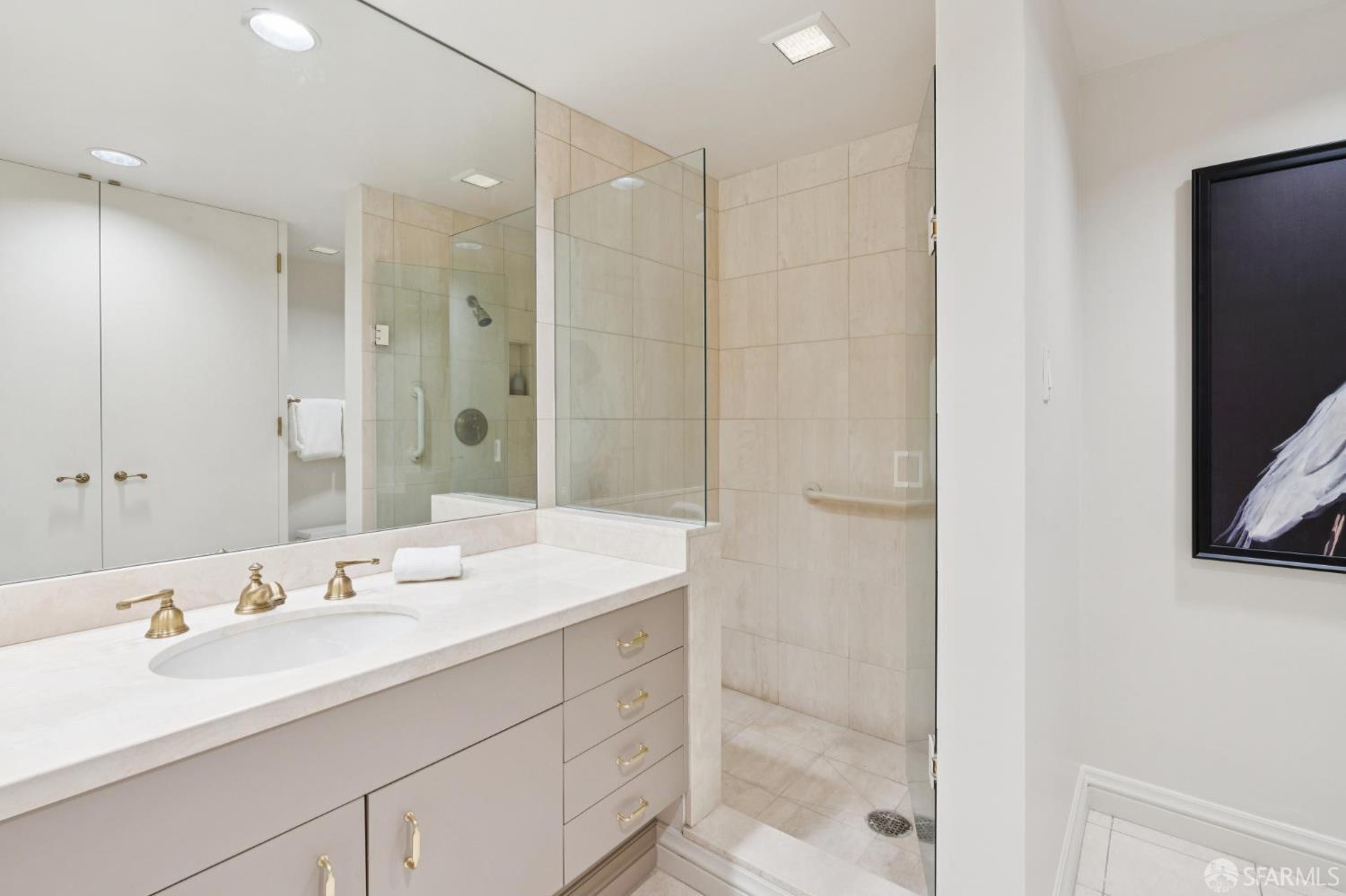 Photo #54: 426126339 Listing: Photo #54