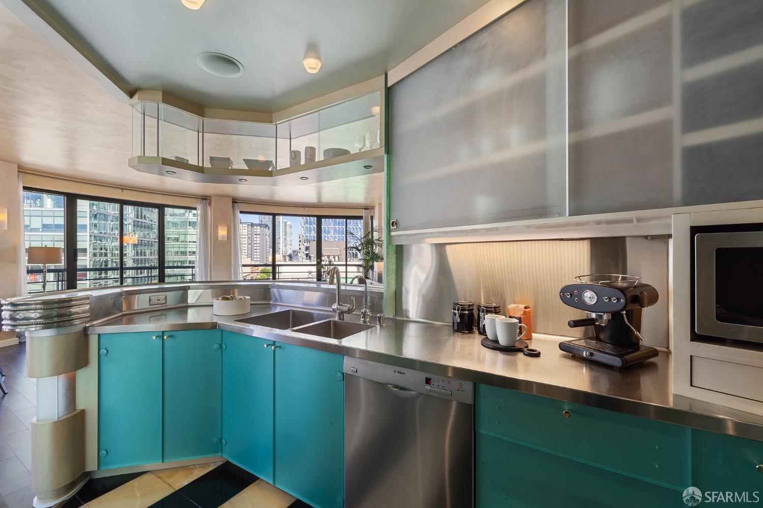 Photo #8: 426126984 Listing: Photo #8