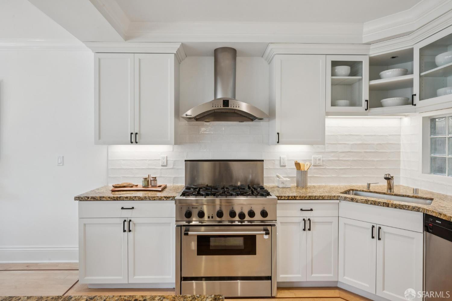 Photo #13: 426126857 Listing: Photo #13