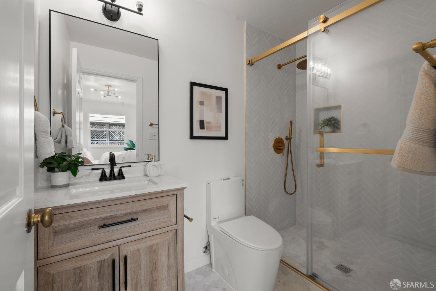 Photo #25: 426126544 Listing: Photo #25