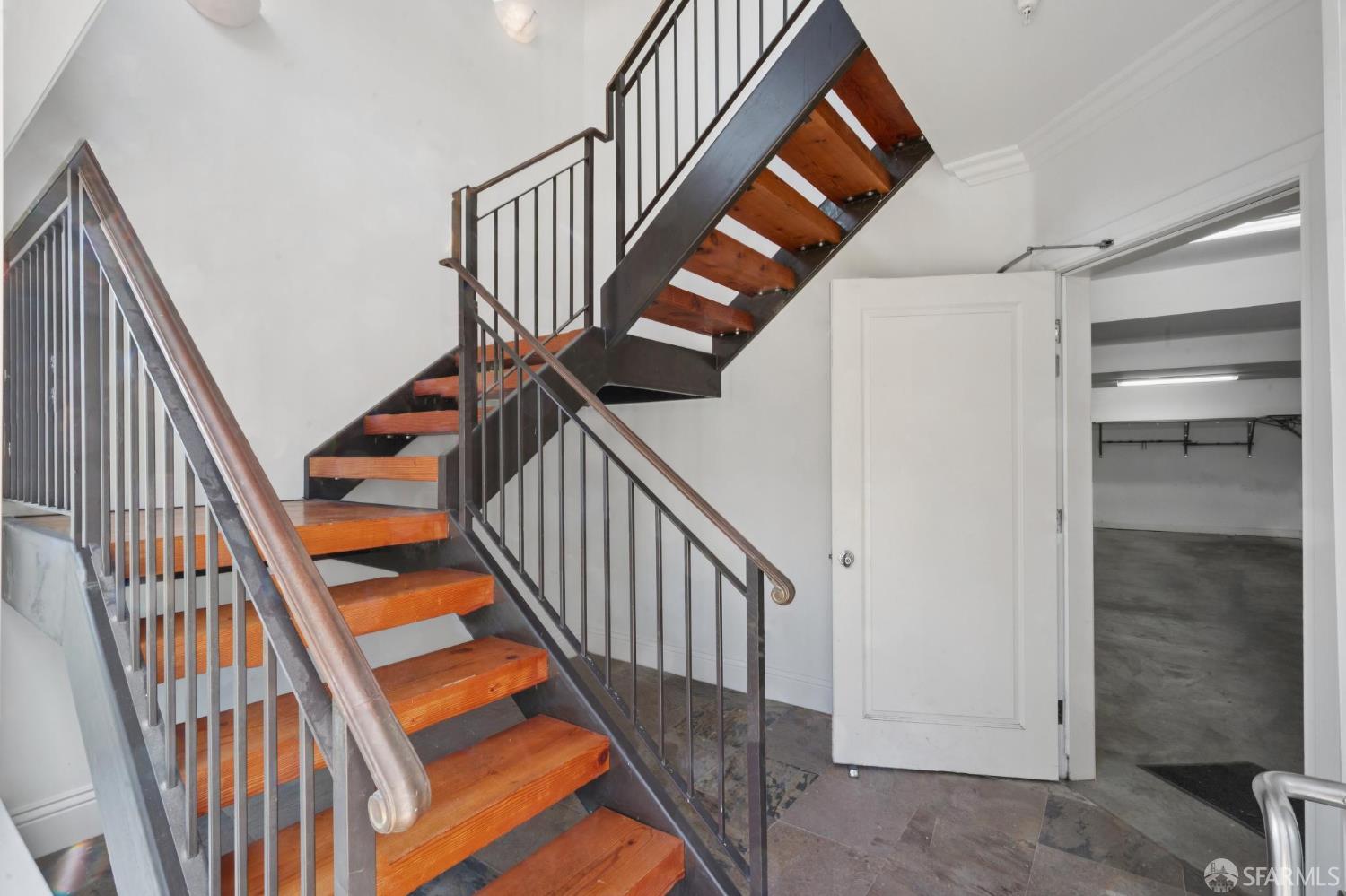Photo #3: 426125847 Listing: Photo #3