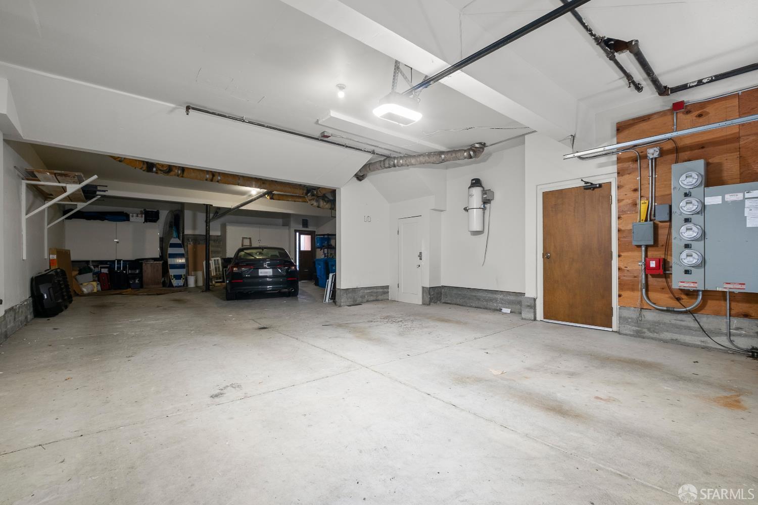 Photo #33: 426126544 Listing: Photo #33