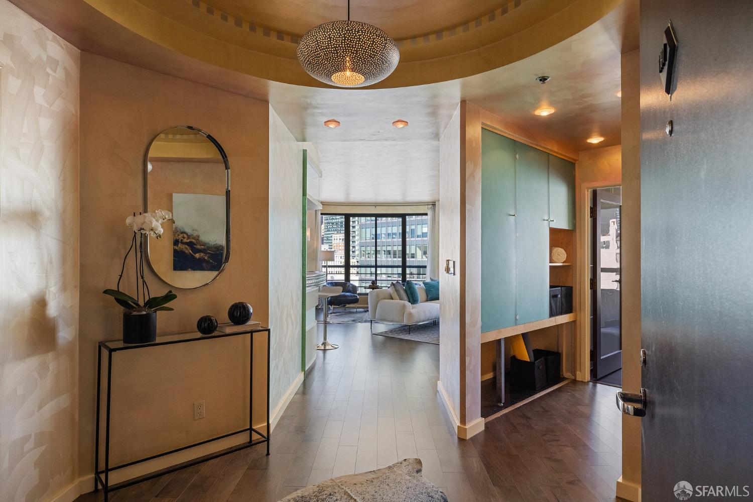 Photo #2: 426126984 Listing: Photo #2