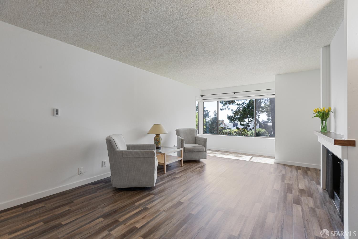 Photo #8: 426120907 Listing: Photo #8