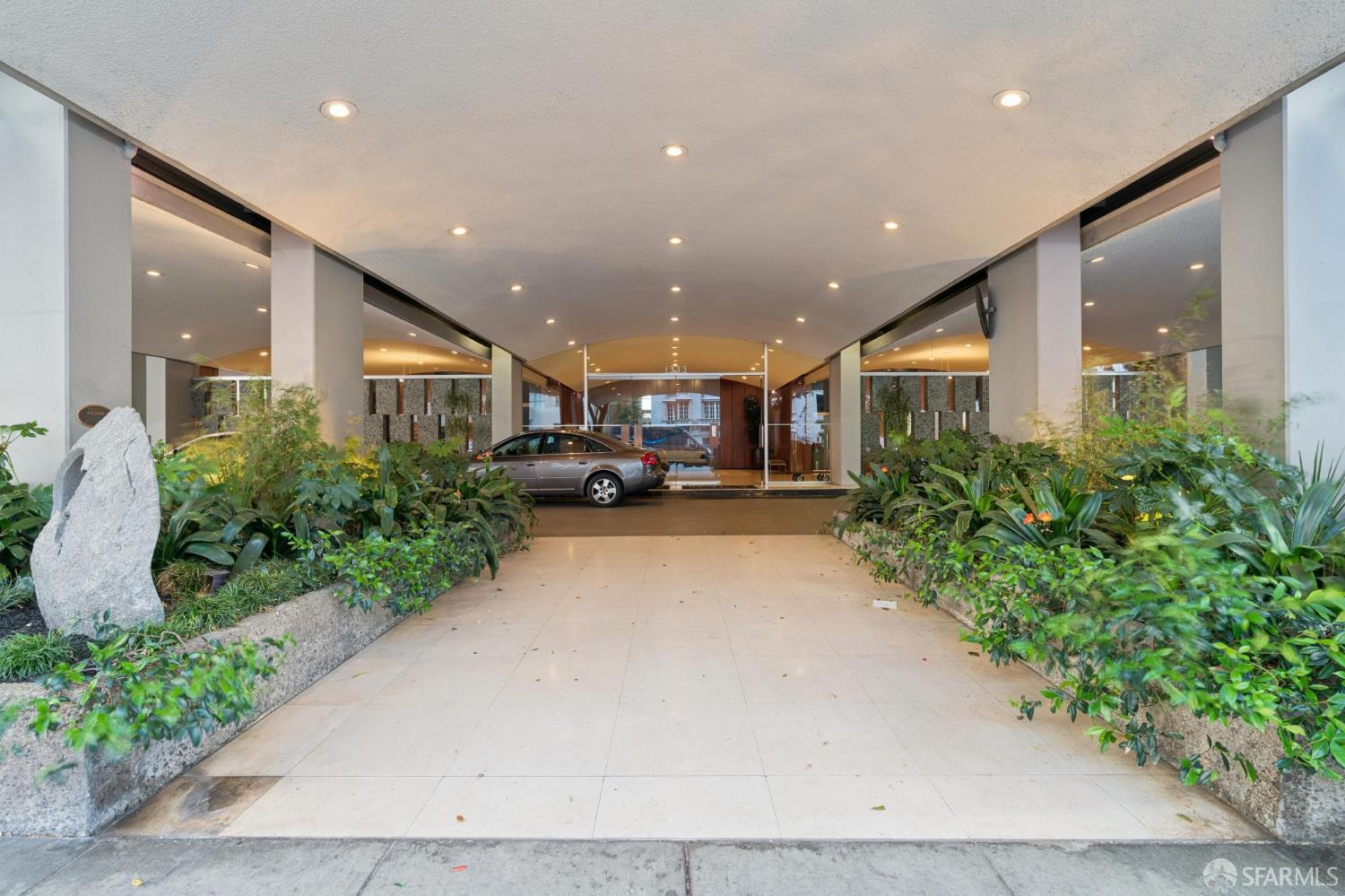 Photo #42: 426126339 Listing: Photo #42
