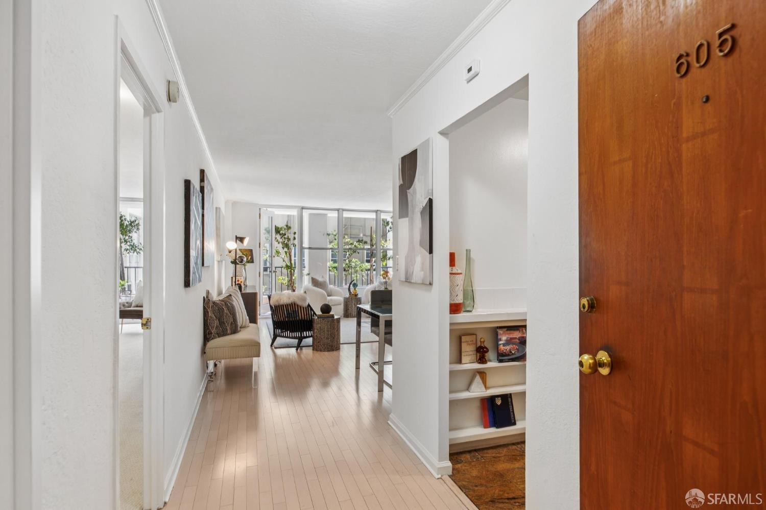 Photo #3: 426126687 Listing: Photo #3