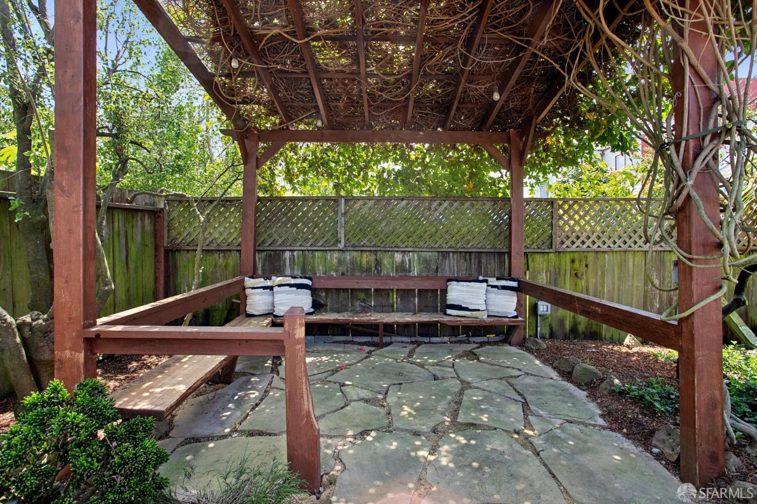 558 22nd, San Francisco, CA, 94121