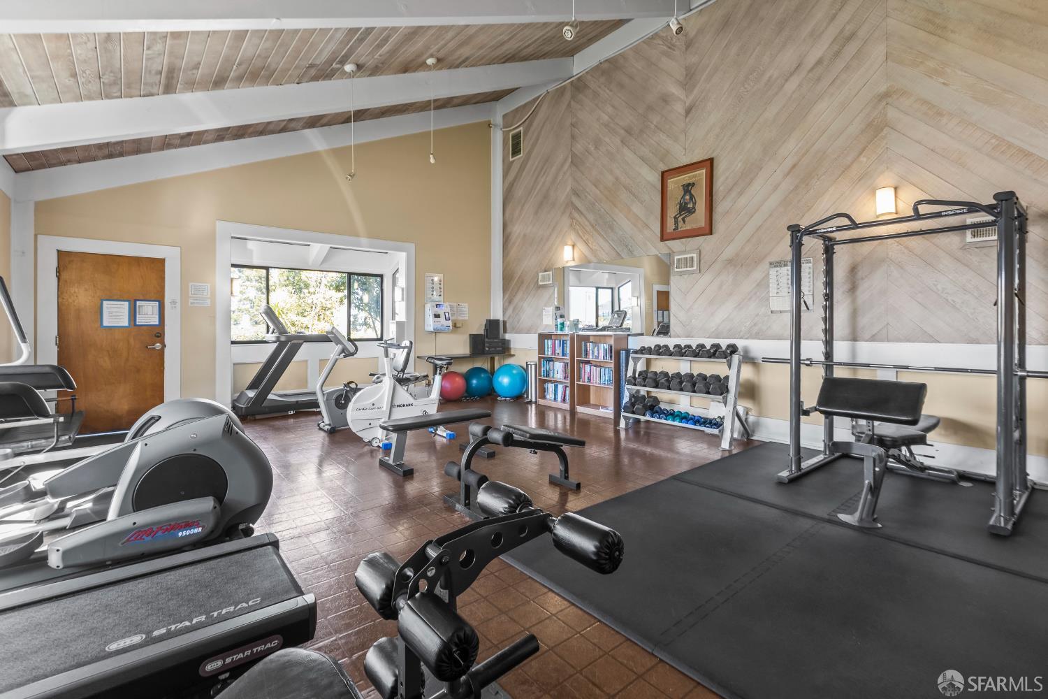Photo #31: 426118686 Listing: Photo #31