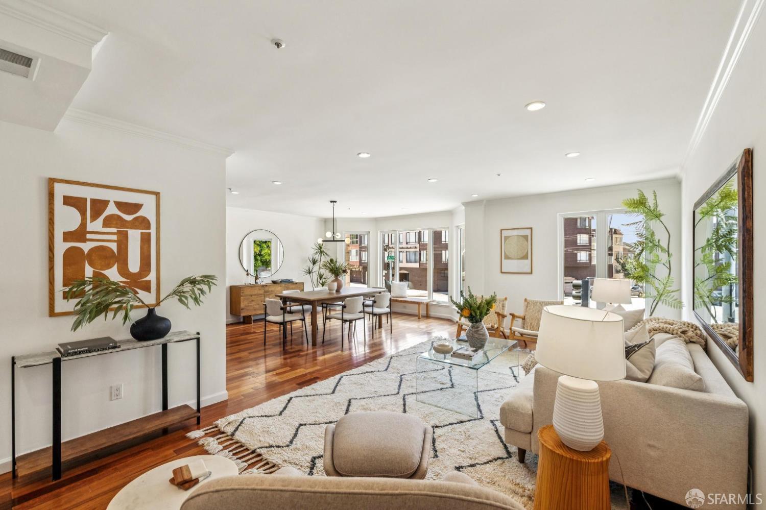 Photo #3: 426118867 Listing: Photo #3
