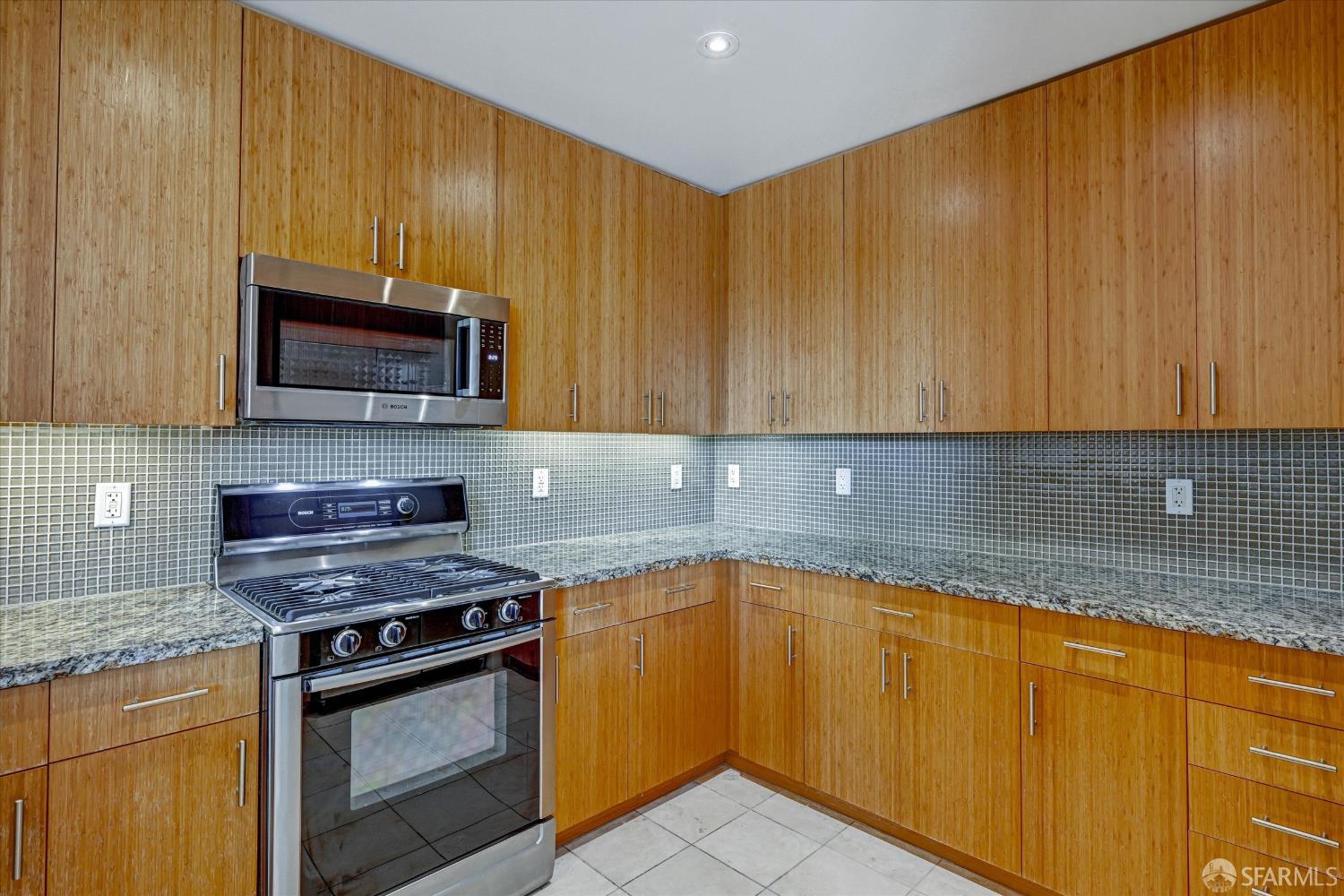 Photo #14: 426127245 Listing: Photo #14