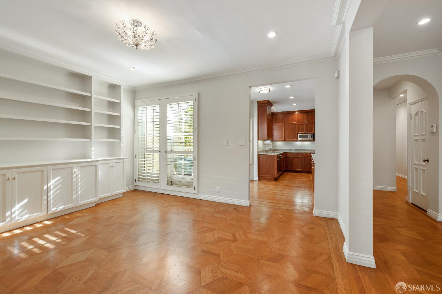 Photo #9: 426116218 Listing: Photo #9