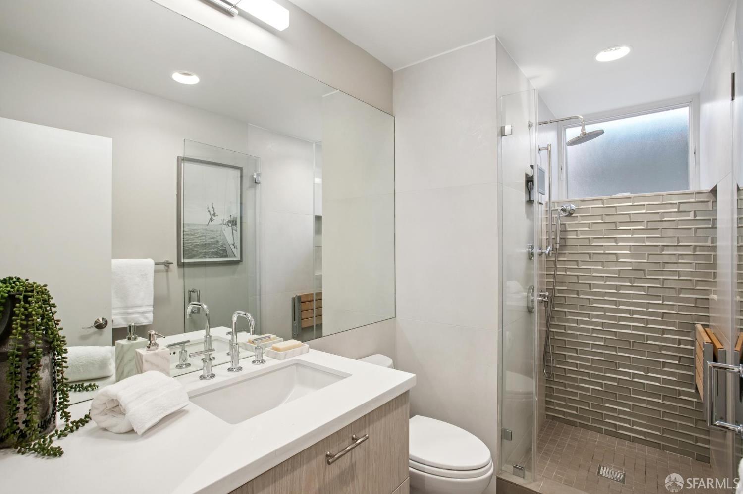 558 22nd, San Francisco, CA, 94121