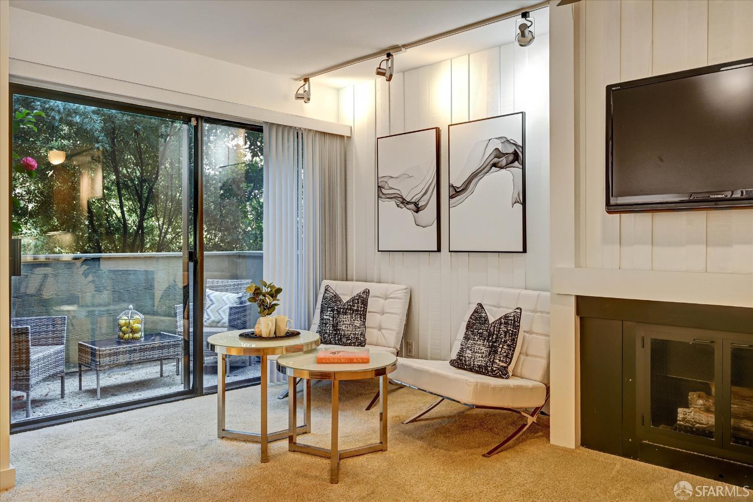 Photo #2: 426118686 Listing: Photo #2