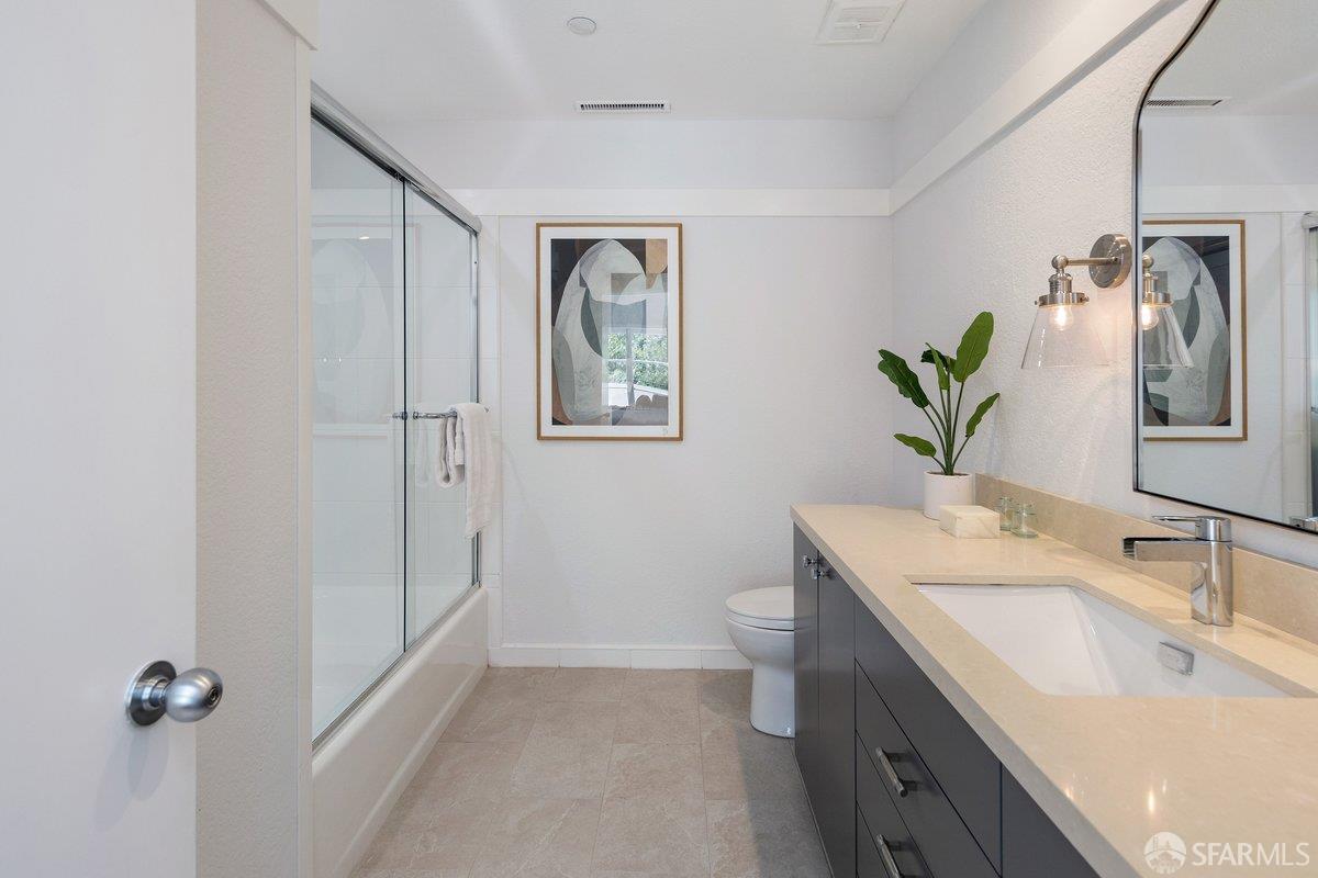 Photo #31: 426127072 Listing: Photo #31