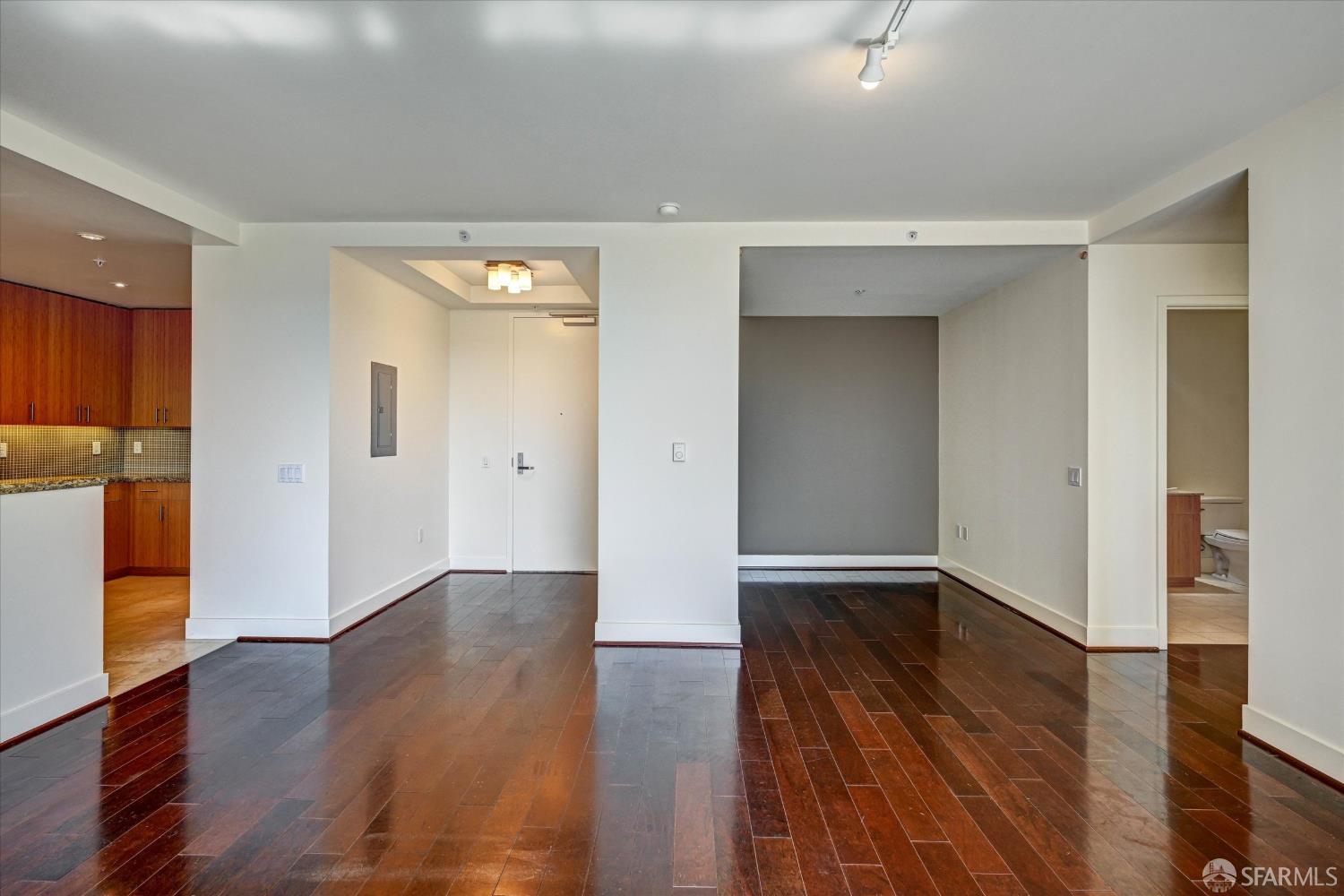 Photo #15: 426127245 Listing: Photo #15