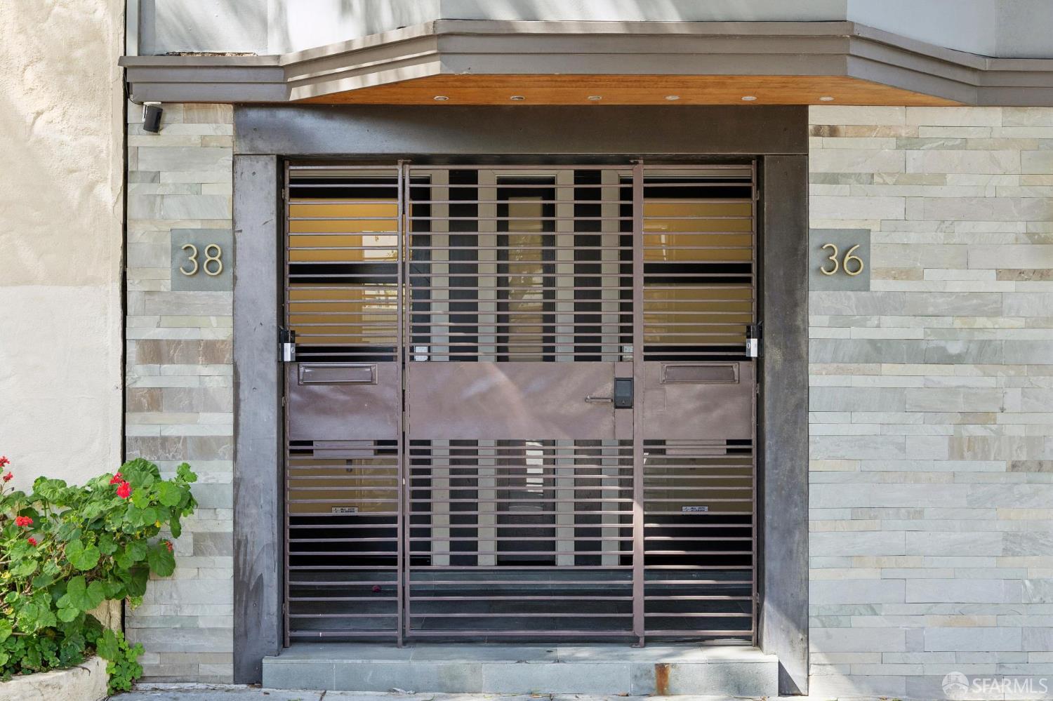 Photo #10: 426125593 Listing: Photo #10