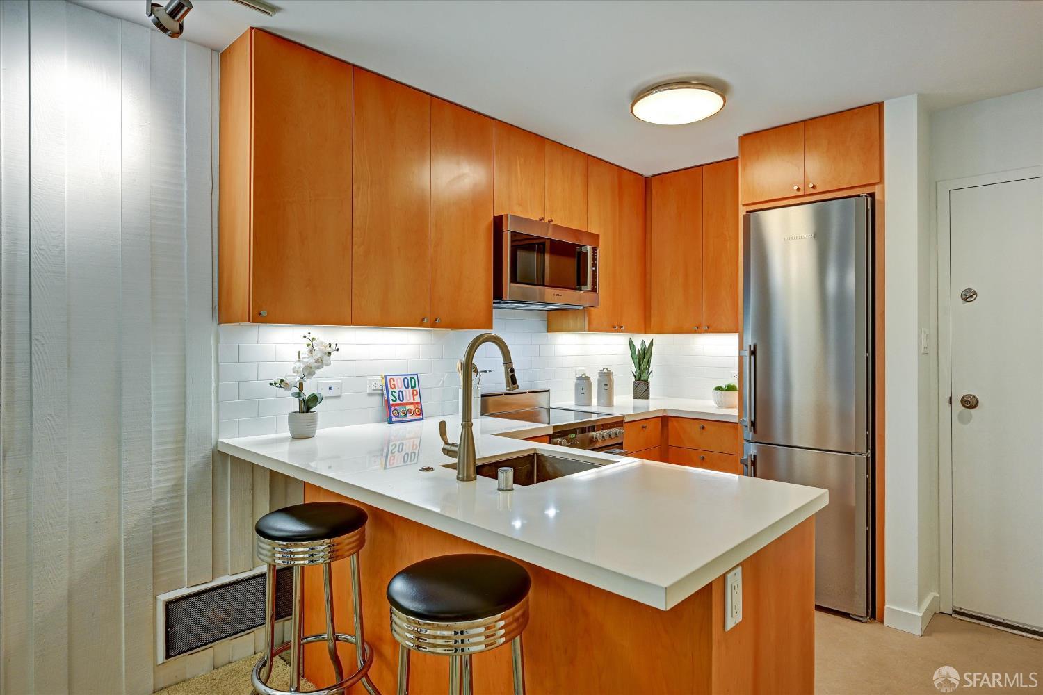 Photo #11: 426118686 Listing: Photo #11