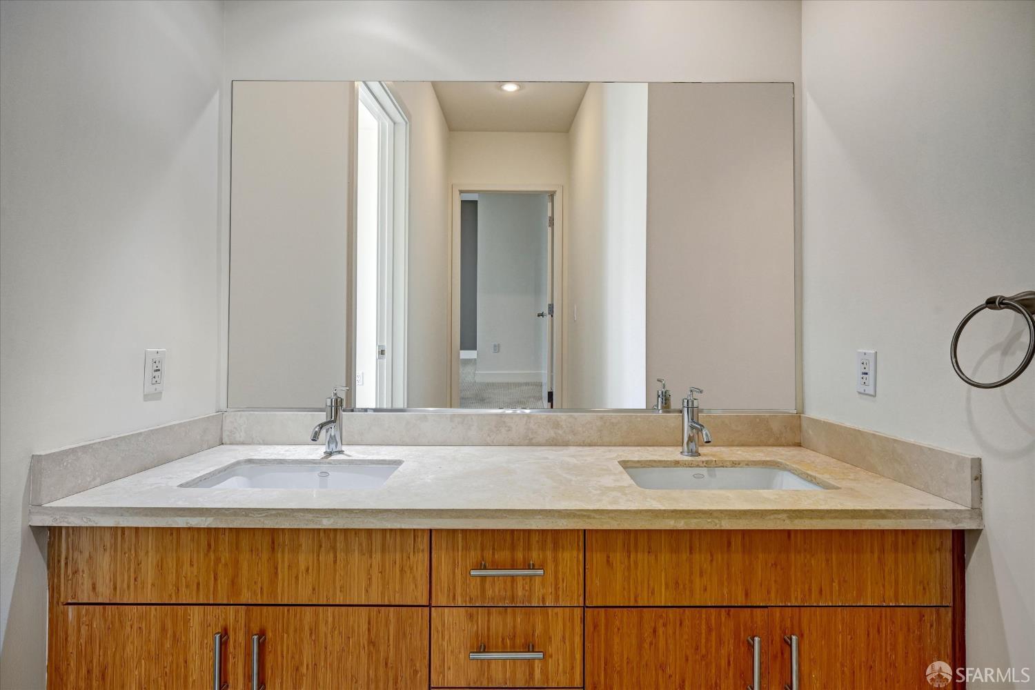 Photo #27: 426127245 Listing: Photo #27