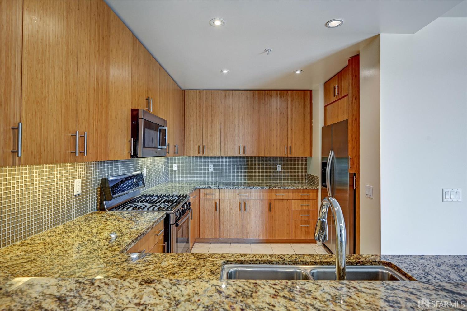 Photo #13: 426127245 Listing: Photo #13