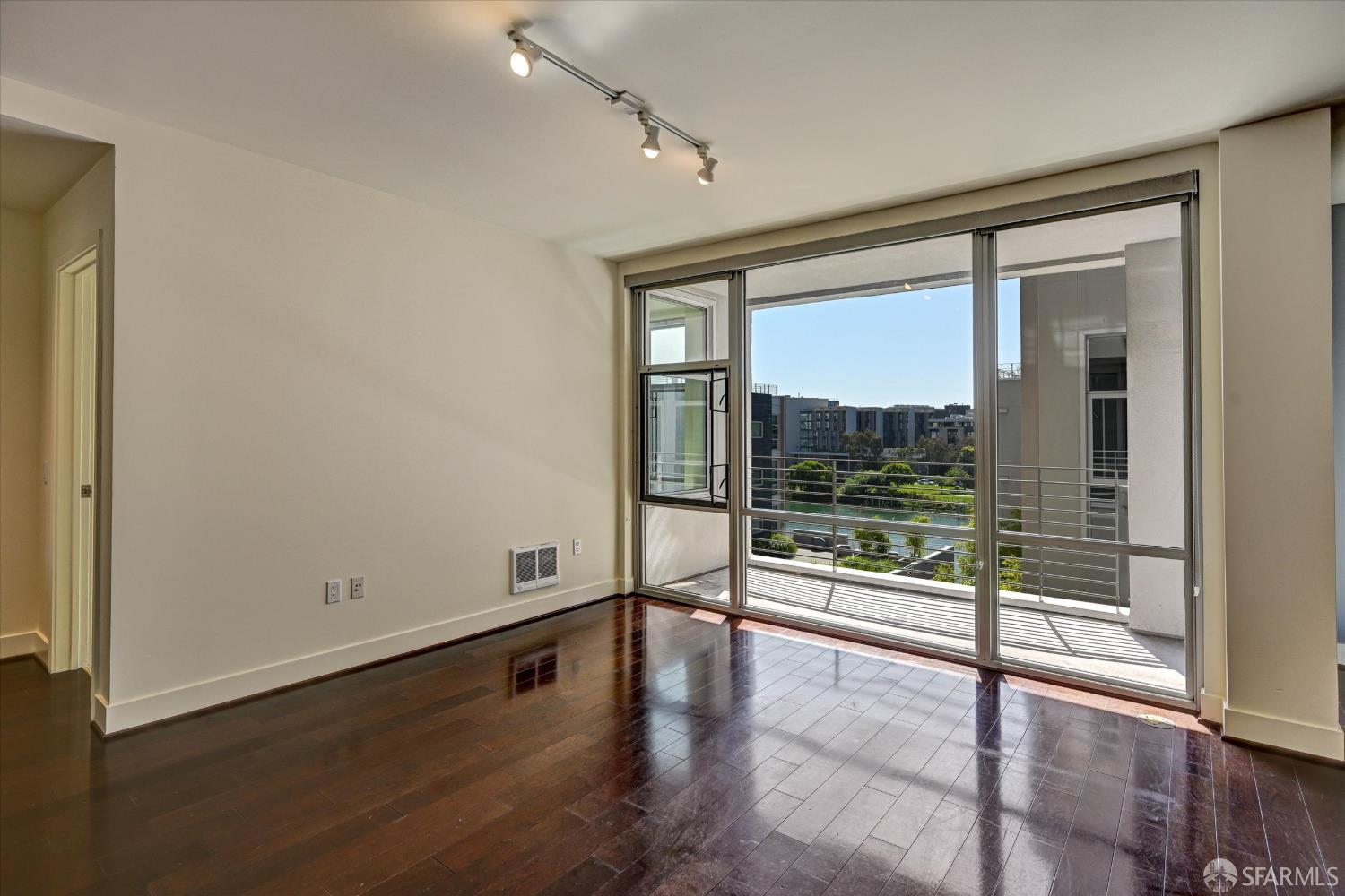 Photo #7: 426127245 Listing: Photo #7